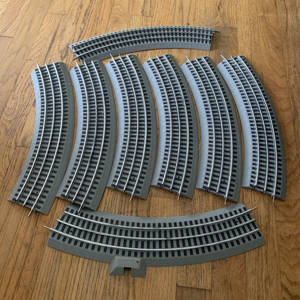 Lionel 6-37103 FasTrack O-31 Curve Track Lot 8 pieces
